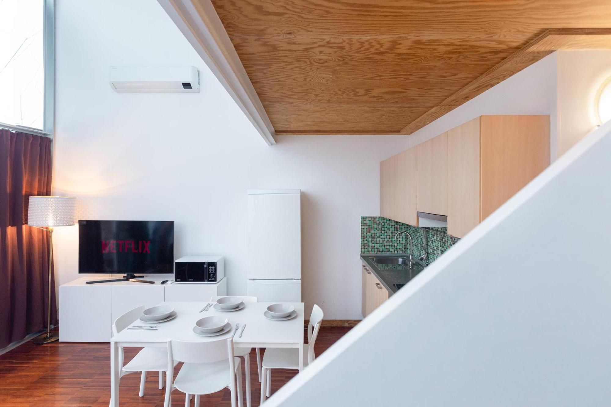 밀라노 White And Brown Exclusive Loft With Terrace - Free Parking - M2 Station 아파트 외부 사진